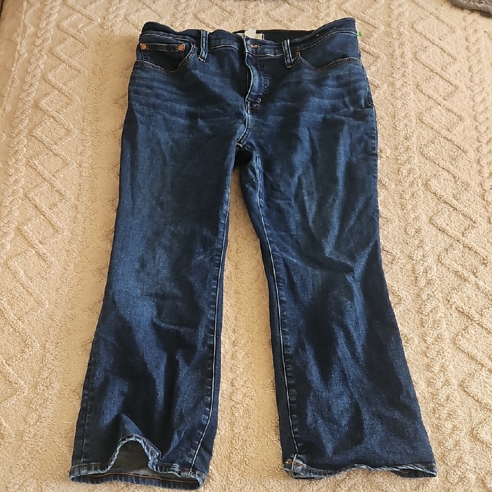 Madewell Mid Rise Kick Out Jeans‎ 30P Petite Dark Wash Flare Cropped
